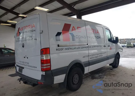 2016 Mercedes-Benz Sprinter 2500 Normal Roof z USA, uszkodzony, nr VIN WD3PE7DD3GP320558